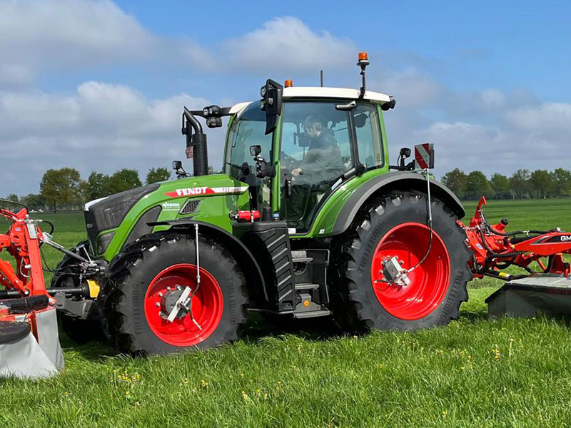 Diensten Tractoren, Garage Ribbens Wuustwezel
